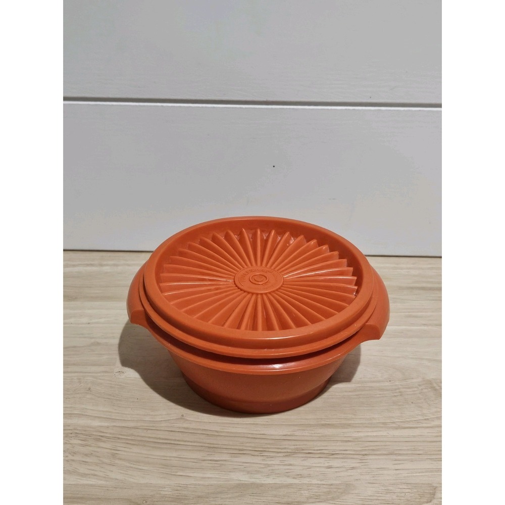 Vintage Tupperware Servalier Bowl 1323-22 with Lid 812-17 Orange